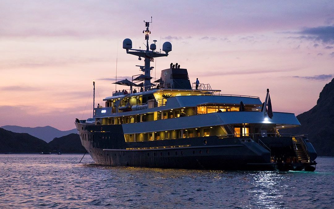 Aqua Blu | Super-Yacht für den unberührten ostindonesischen Archipel | max. 30 Passagiere