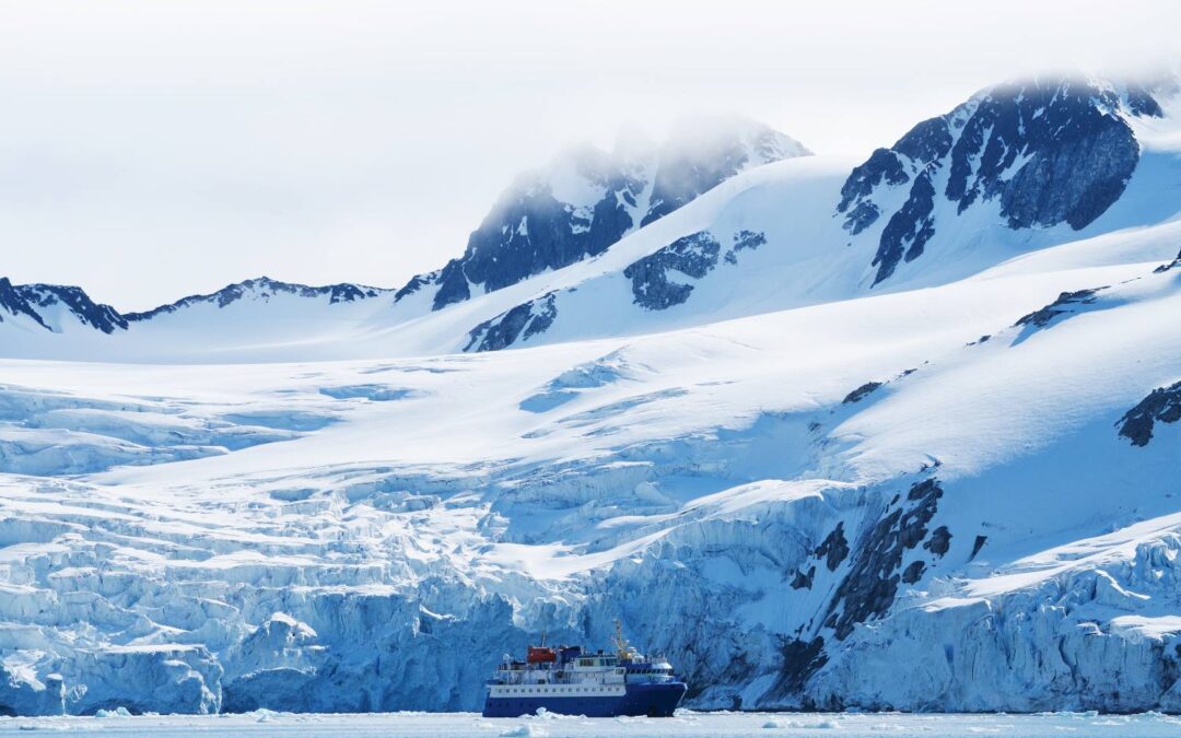 Spitzbergen-Umrundung auf kleinen Schiffen | MS Quest | MS Stockholm | MS Sjoveien