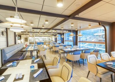 Observation Bistro
