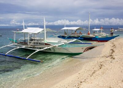 Boote an einem Strand