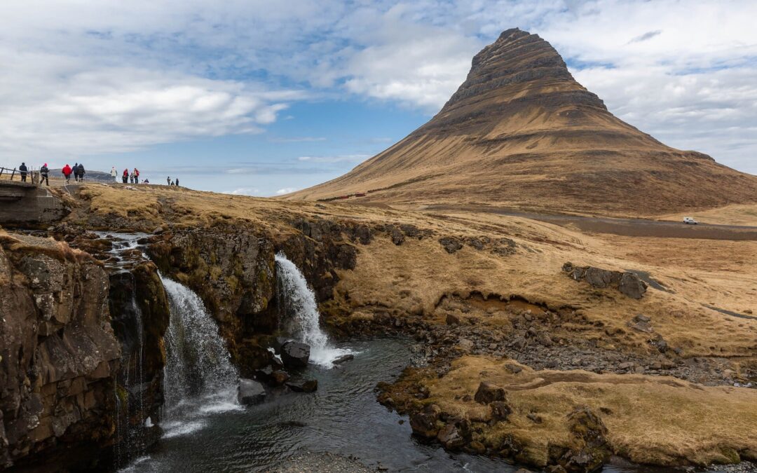 Expeditionskreuzfahrt rund um Island
