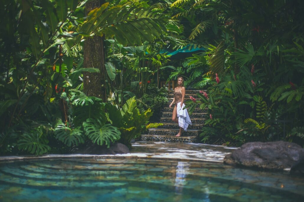 Spring Villa mit privatem Mineral-Thermalwasser-Plunge-Pool am Arenal-Vulkan
