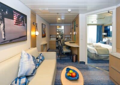 MS Ocean Explorer Junior-Suite