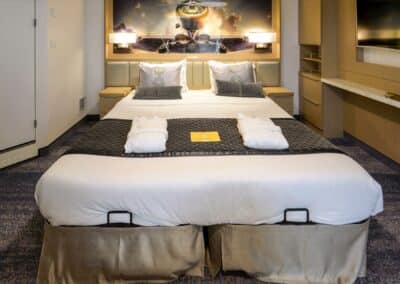 MS Ocean Explorer Owners-Suite