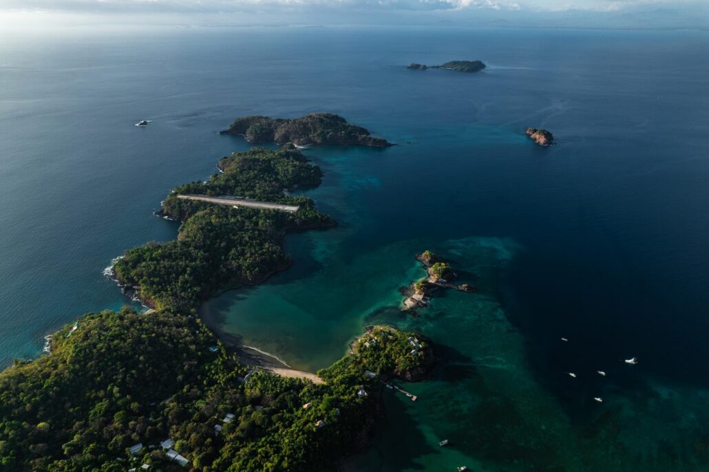 Luftaufnahme des Islas-Secas-Archipels im Golf von Chiriquí, Panama
