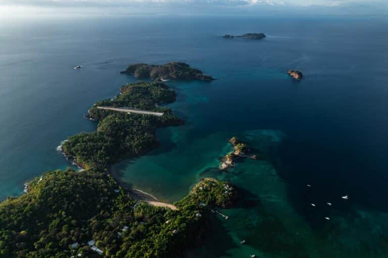 Luftaufnahme des Islas-Secas-Archipels im Golf von Chiriquí, Panama