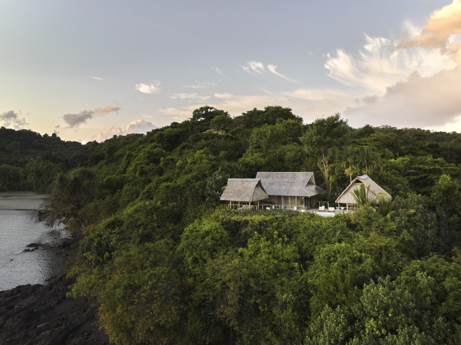 The Casita Mirador overlooking the coast in the evening light