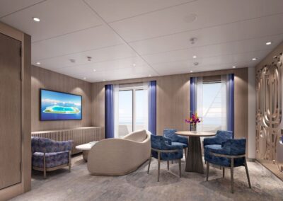 Wohnzimmer der Presidential Suite der MS Aranoa mit Sofa, Esstisch und Glastür zum Balkon (Visualisierung)